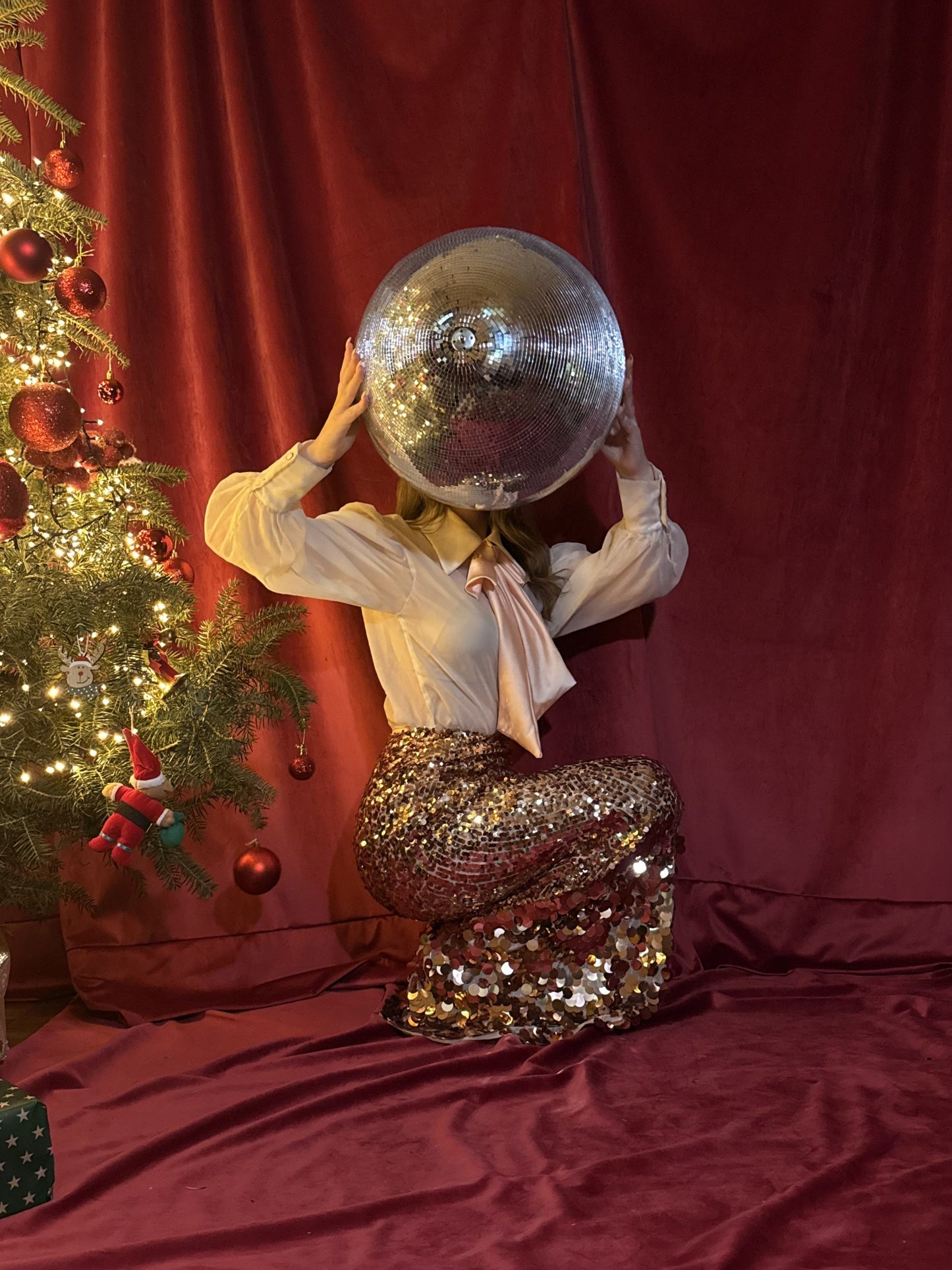 CHRYSEIS – Champagne-Gold Sequin Maxi Skirt by Calliope Anemouli